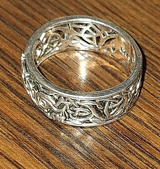 STRIEBORNÝ PRSTEŇ - 2