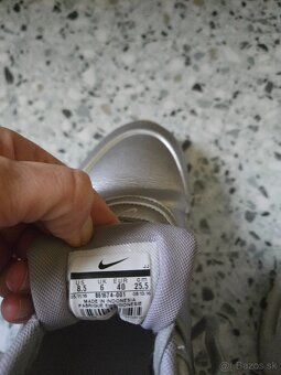Dámske tenisky Nike veľ. 40 - 2