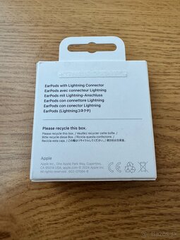 Apple Earpods with lighting - 2