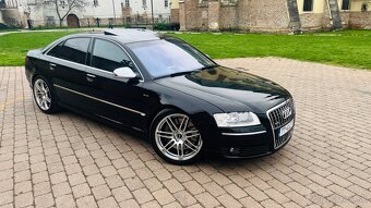 AUDI A8 6.0 W12 - 2
