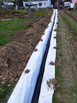 Zemné a výkopové práce autodoprava s hydraulickým rukou. - 2