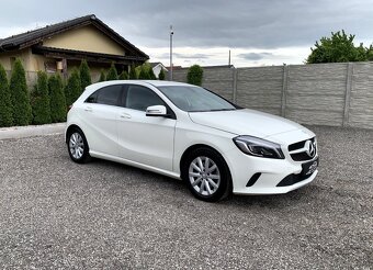 MERCEDES-BENZ A TRIEDA 160 STYLE A/T F1 SR - 2