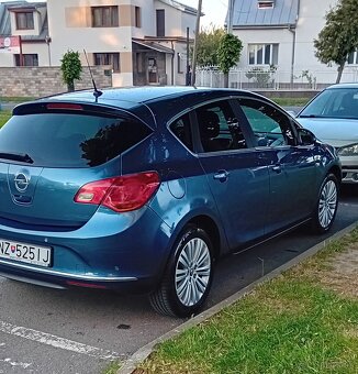 PREDÁM OPEL ASTRA J 1.4 TURBO 88 kw 2013 - 2