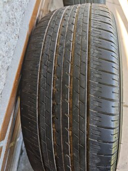 Bridgestone Dueler H/L 235/60R18 - 2
