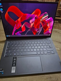 Lenovo YOGA 6i Oled plnefunkcny so 16gb ram 512gb ssd diskom - 2