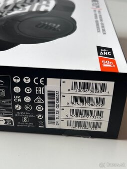 Jbl tune 760NC čiernej farby - 2