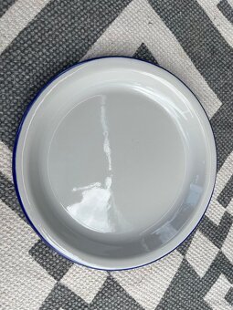 Plechove smaltovane taniere/misky Ikea - 2