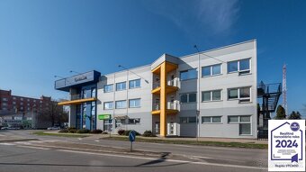 Priestory vhodné na ambulanciu - 27,8 m2, Trebišov, ul. M. R - 2