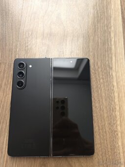 Samsung Galaxy Z Fold5 12 GB/512 GB čierny - 2