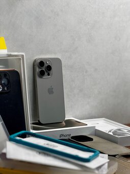 iPhone 15 Pro Natural Titanium - 2