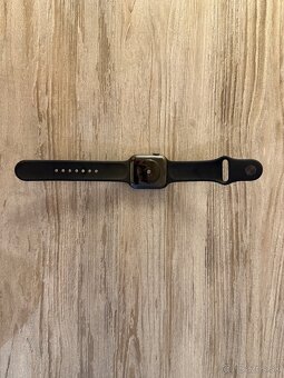 Apple Watch SE 44mm GPS 2. generácia - 2