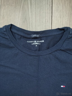 Modré tričko Tommy Hilfiger - 2