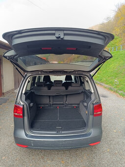 Volkswagen Touran 1.6TDI DSG - 2