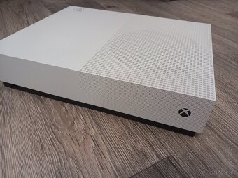 Xbox one s 1tb - 2