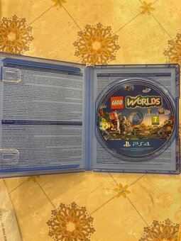 LEGO-WORLDS PS4 - 2