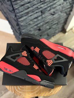 Jordan 4 Red Thunder - 2
