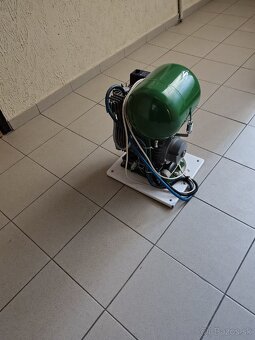 Bezolejový kompresor Ekom DK50-10 S - 2