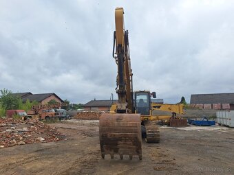 KOMATSU PC 240 LC-8 - 2