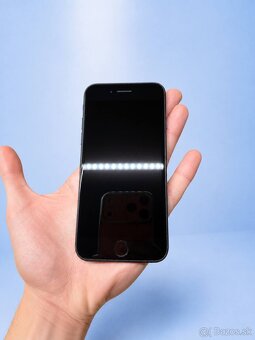 iPhone SE - 2