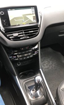 Peugeot 2008 / automaticka prevod - 2
