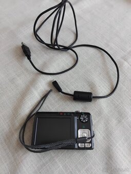 OLYMPUS FE 240 - 2