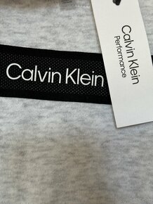 Calvin Klein mikina - nová - 2
