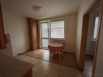 PREDAJ 2 izbový byt Revúca - 2