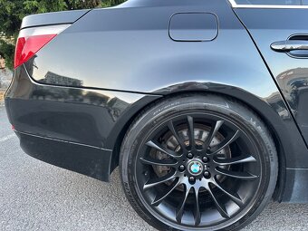 BMW e60 530i - 2