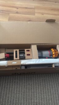 Dyson V15 Detect Absolute 2023 - nový - 2