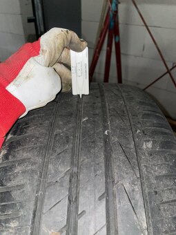 235/60r19 - 2