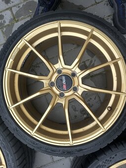 Motec mcr2 ultralight 5x112 r19 235/35/19 - 2