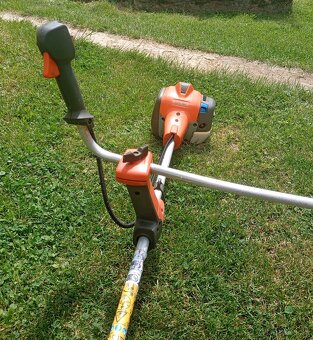 Krovinorez Husqvarna 525RX - 2
