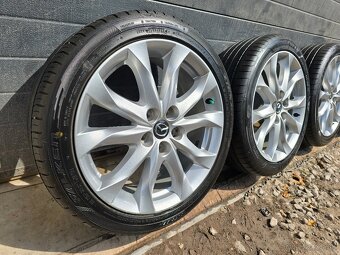 Letná sada Mazda 3 215/45 R18 - 2
