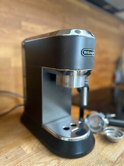 Kávovar Delonghi EC685.BK - 2