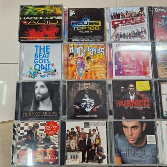 CD-čka...HARDCORE ACID,HOUSE TOP 100,COOL HITS 2000.... - 2