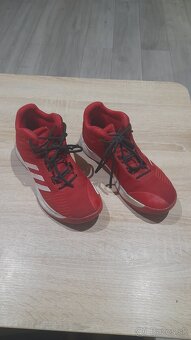 Adidas prechodné topánky 39-1/3 - 2
