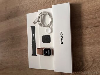 Predam Apple Watch SE 40mm - 2