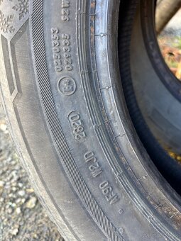 Predam zimne gumy 185/60 r15 - 2