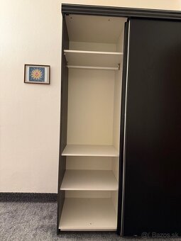 Šatníková skriňa - 2