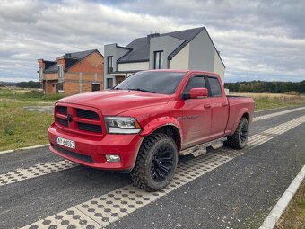 Dodge Ram 5.7 z LPG 4x4 CERVENY  TOP - 2
