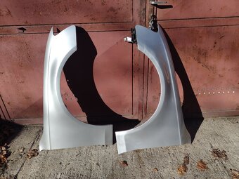 Audi A4 b8 přední blatníky barva LX7W - 2