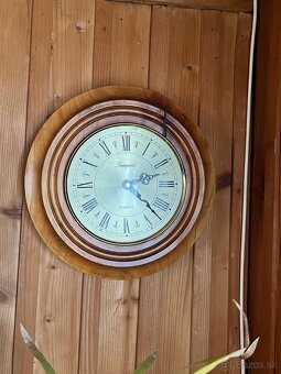 Nástenné drevené hodiny - 2