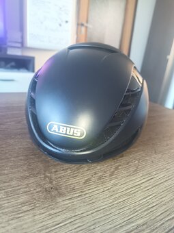 Predám prilbu - 2