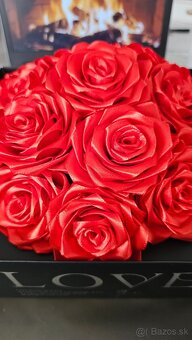 ruže v darčekovej krabičke - 2