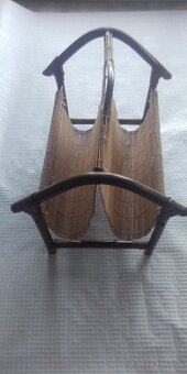 Stojan na noviny - 2