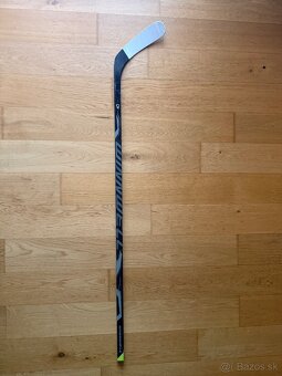 Predám kompozitnú hokejku Winnwell Q9 - 2