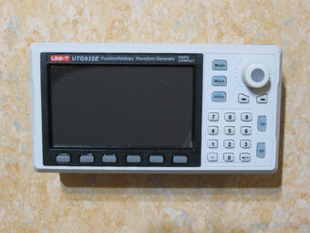 Generator funkcii Uni-T UTG392E - 2