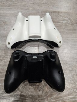 2x Xbox 360 ovladac na diely spolu 30e - 2