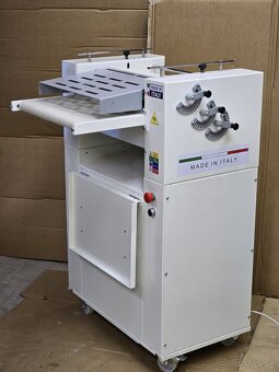 Rožkovací stroj NOVÝ - 2