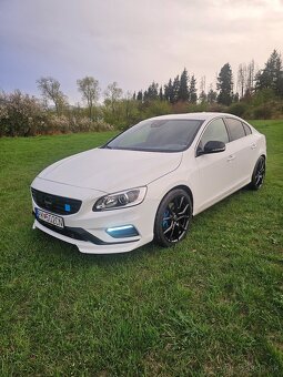 Volvo S60 - 2